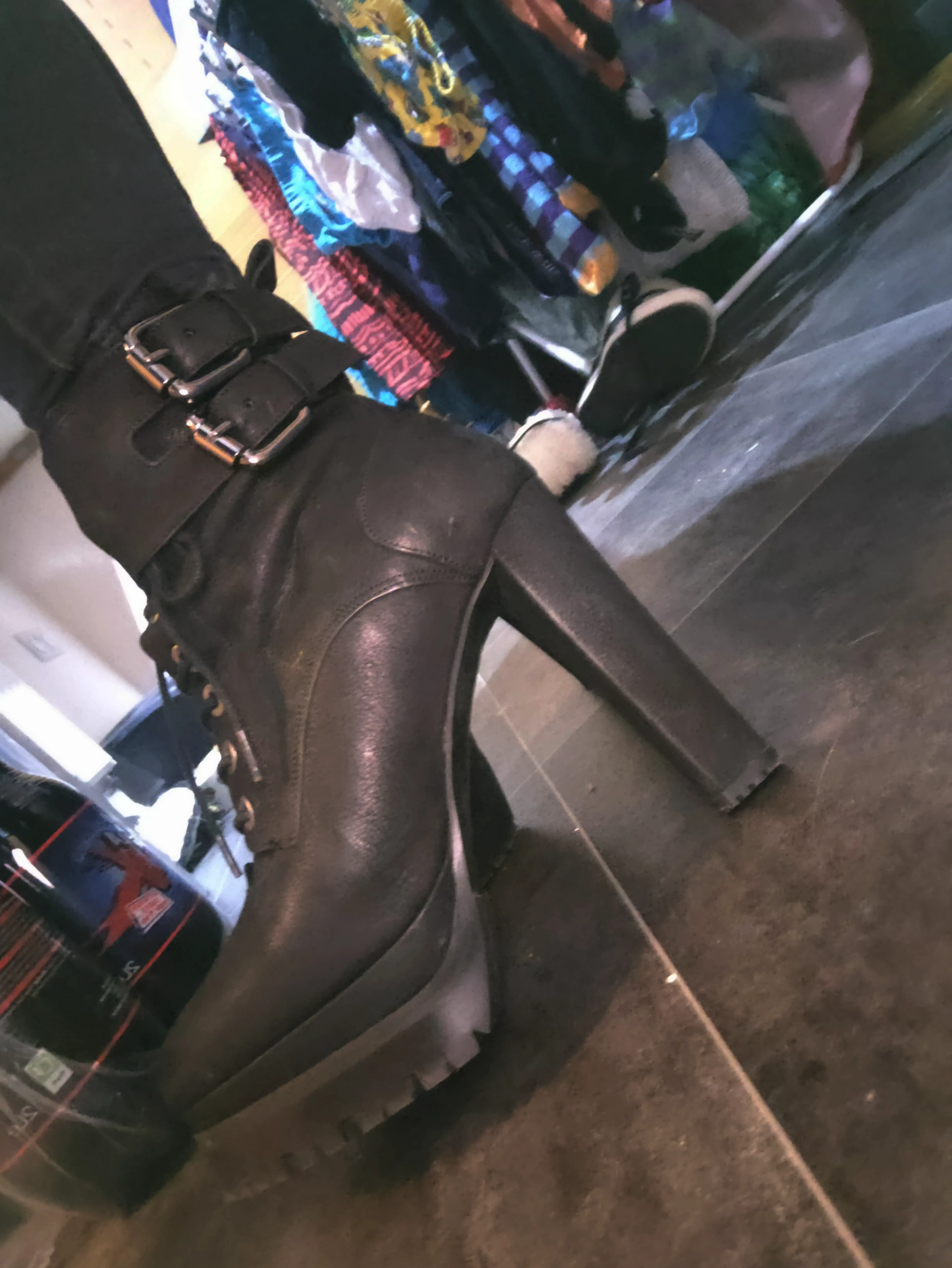 Dezzzires's profile picture