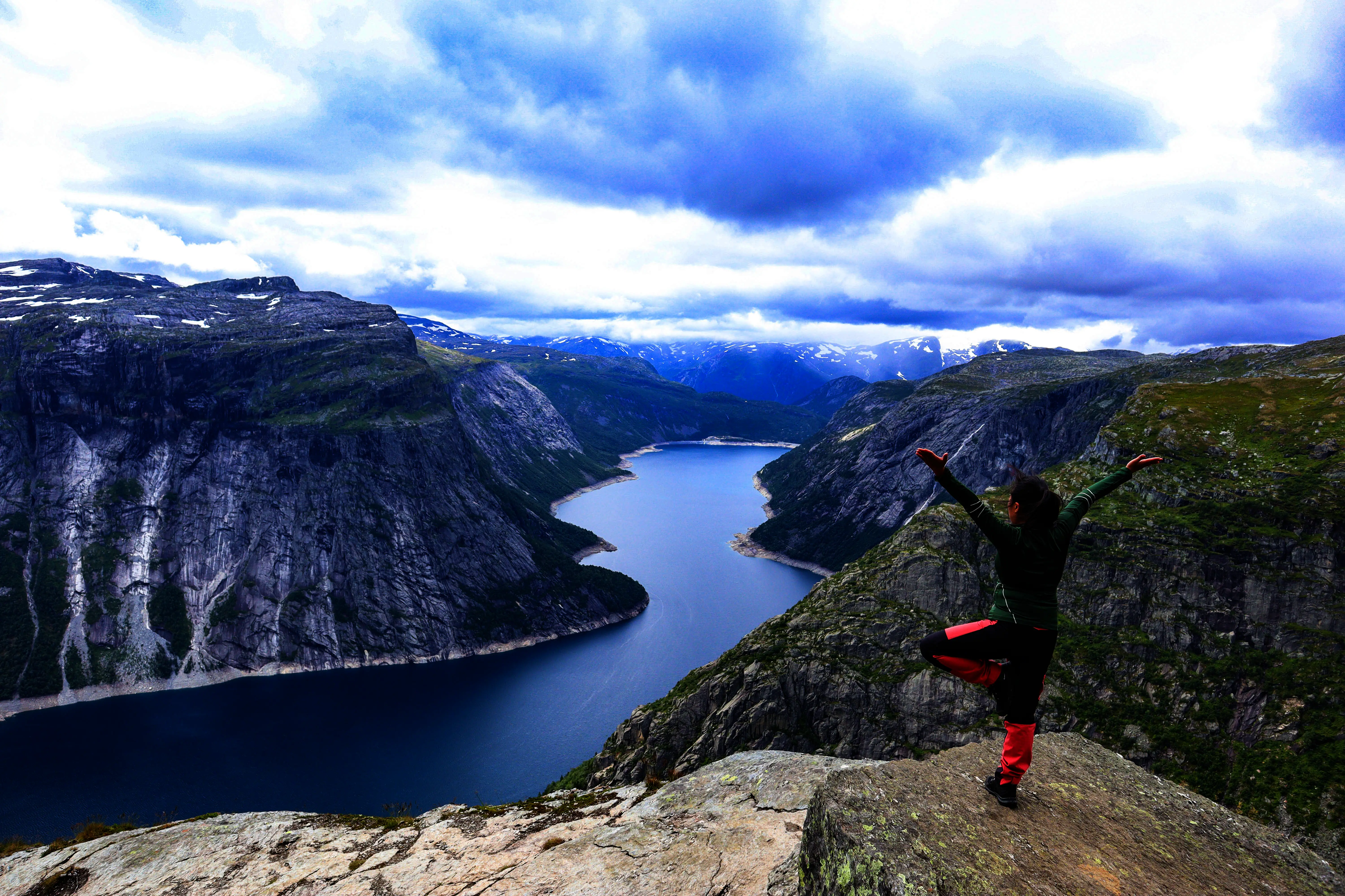 AsianFeet's profile banner